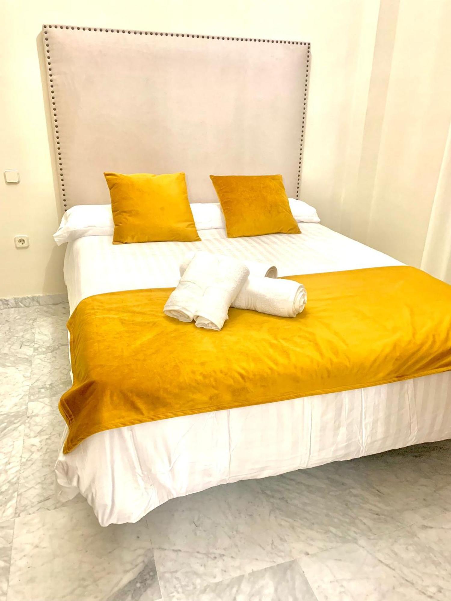 Villa Candelaria Sevilla Aljarafe Bormujos Habitación foto